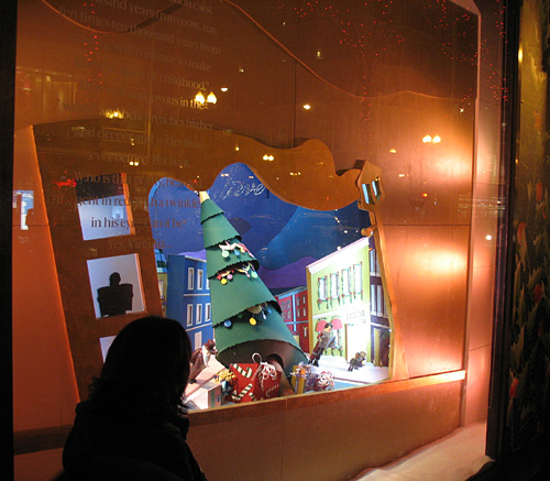 State Street Showdown 2010 - Macy's - Christmas Window #7