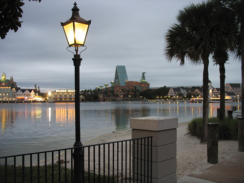 Dusk approaches on Crescent Lake (2009)