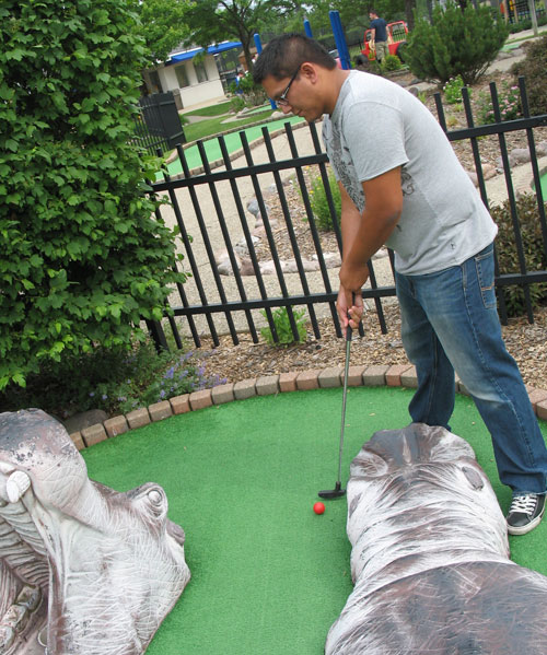 A putt by Henry