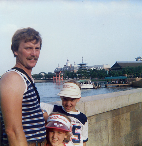 Magical Sibling Visors (1985)