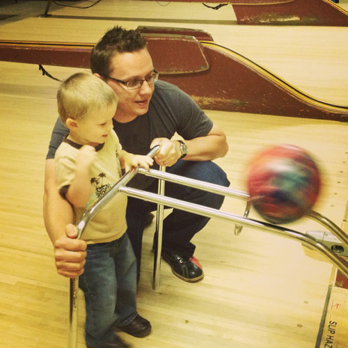 What do you do when it's rainy and cold on vacation? Go bowling, of course!!